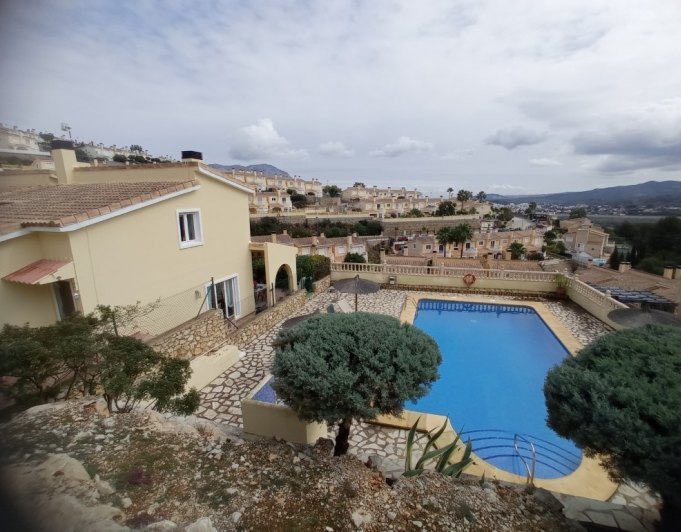 VP60 - Villa for sale in gata residencial