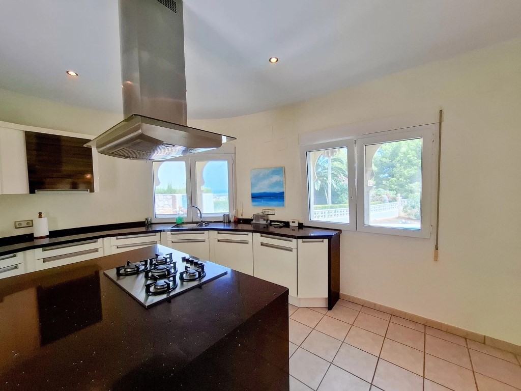 WB-BG9CQF - Exclusive Mediterranean Villa with Sea Views in Santa Lucía, Dénia, near Las Rotas