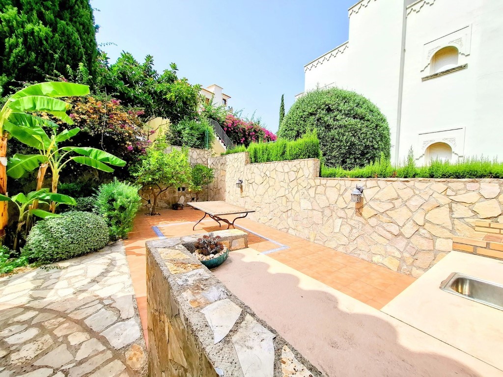 WB-BG9CQF - Exclusive Mediterranean Villa with Sea Views in Santa Lucía, Dénia, near Las Rotas