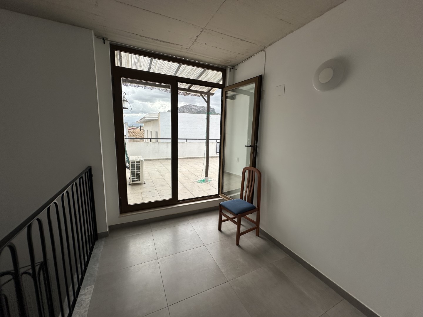 WB-EUWEK4 - Appartement en vente à Els Poblets avec 2 chambres et solarium.
