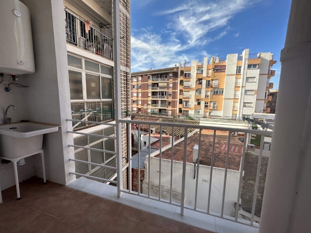 Completely renovated town flat for sale in the center of Denia.