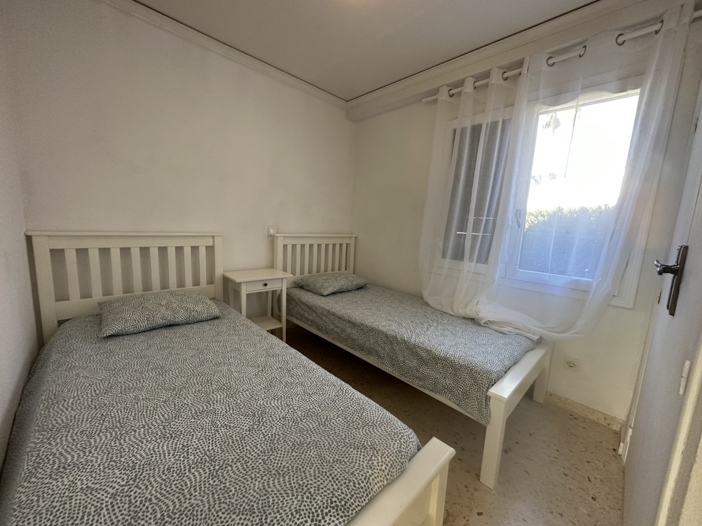 Chalet en venta en Denia de 2 dormitorios con parcela privada