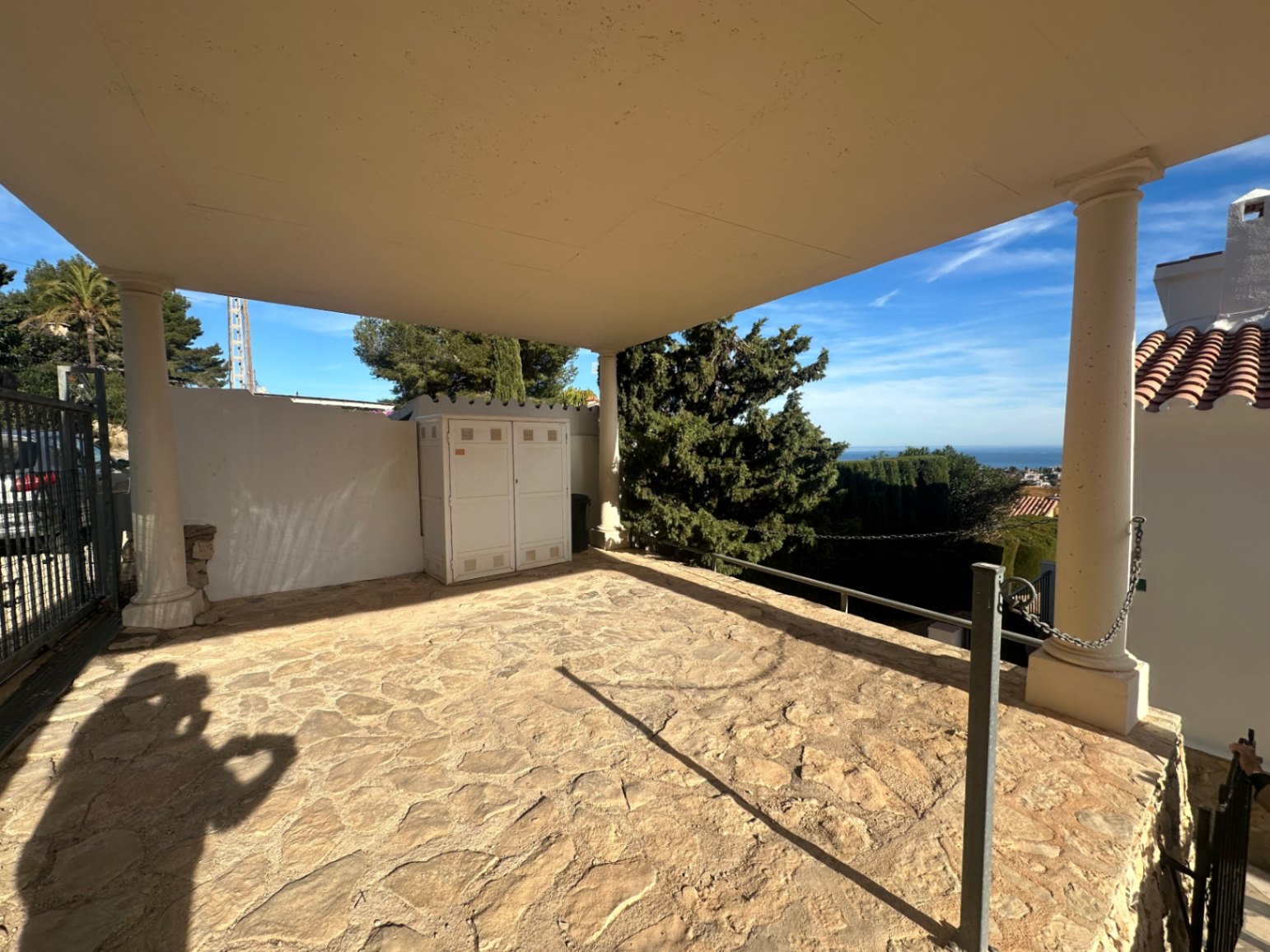 Villa in Denia for sale with sea views and pool