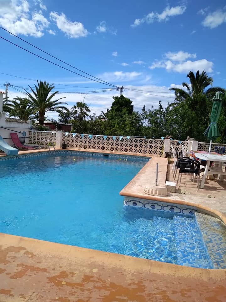 Villa à vendre à Denia avec 3 chambres et piscine