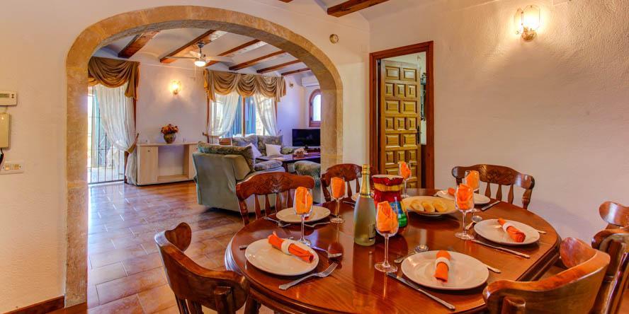 Traditional Villa for sale in Javea