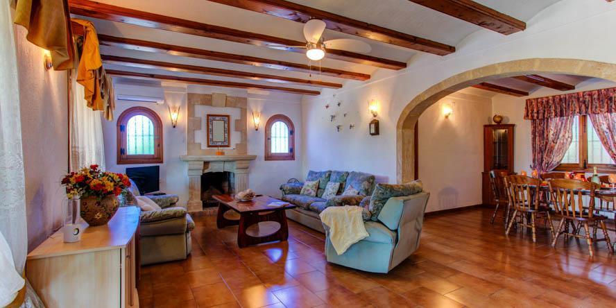 Traditional Villa for sale in Javea