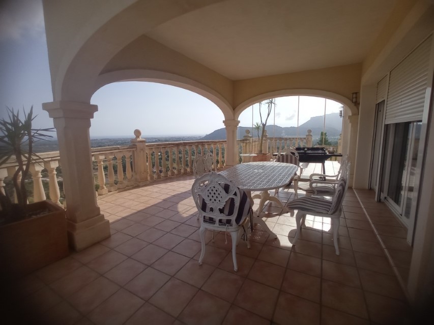 Villa à vendre à La Sella golf avec vue sur la mer